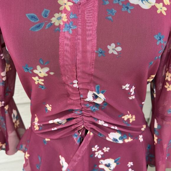 Hippie Laundry sheer top, bell sleeves, flared waist, Maroon. Women's size S - Picture 2 of 9